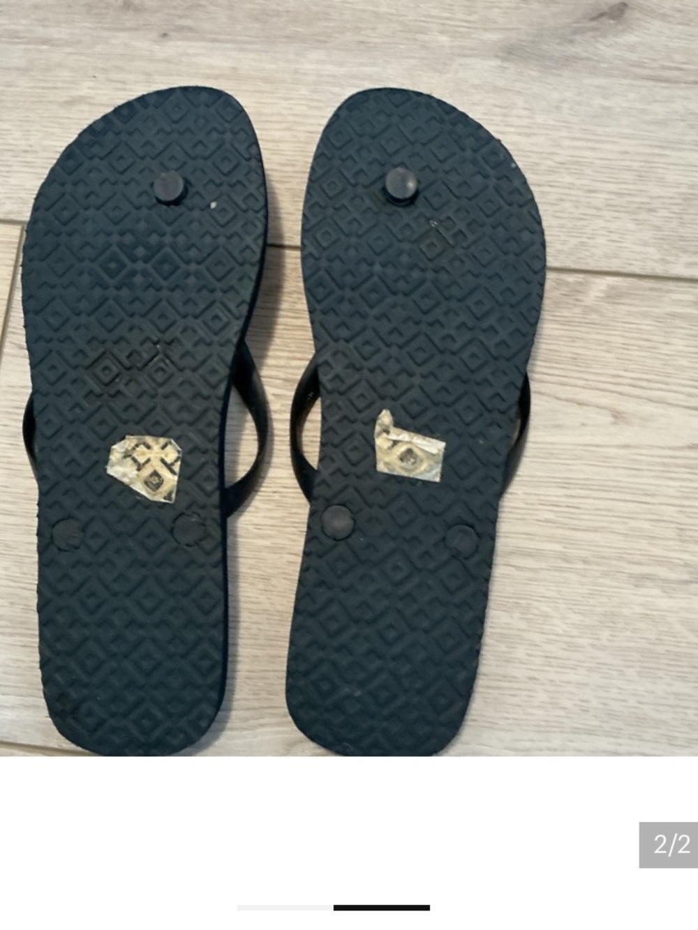 Tory Burch Black Flip Flops with Red Heart Print and Gold Logo like new - Picture 2 of 2
